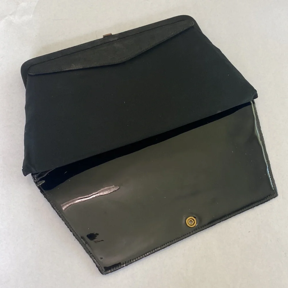 Vintage black velvet clutch - Picture 7 of 9